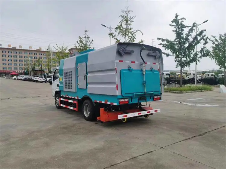 淄博负压吸尘车 进口山猫清扫车 杭州电动扫地车价格行情