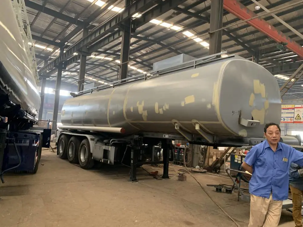 【罐车图片】玉柴东特普货罐车,, 钢衬PE运水半挂车【工厂定制】