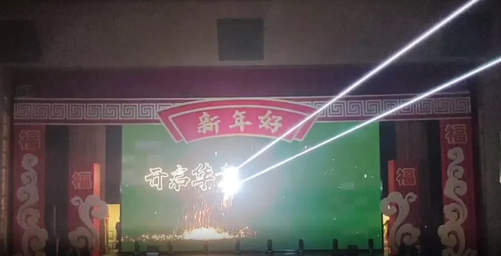 开场激光雕刻启动与视频结合
