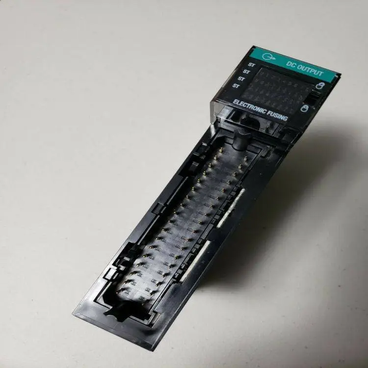 AB罗克韦尔20G1F3F1K8LNDNNNNN伺服 接线端子 PLC