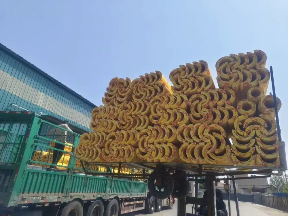 【潍坊】硬质聚氨酯管壳 导热系数≤0.024 密度35‑60kg/m³化工管道瓦壳批发