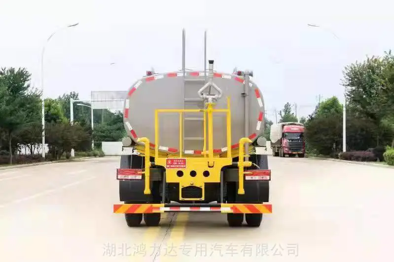 重庆15吨洒水车哪里有卖