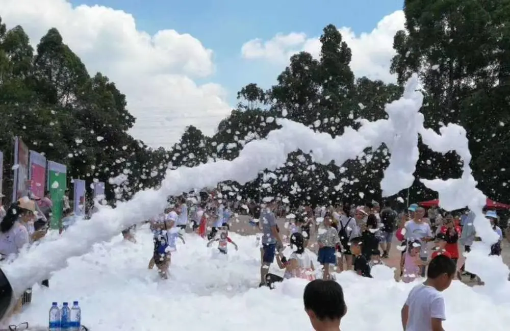 浙江泡沫派对出租 舞会雪花机 人工造雪机出租多少钱一台