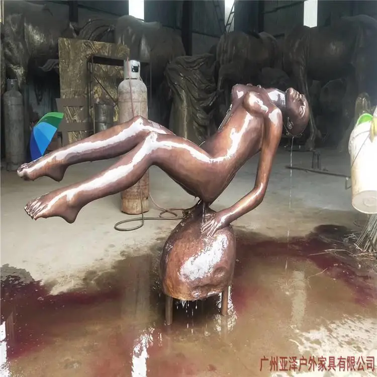 泉州 生态园仿铜人物挂件 商场树脂道具摆件定制 大型蔬菜玻璃钢雕塑