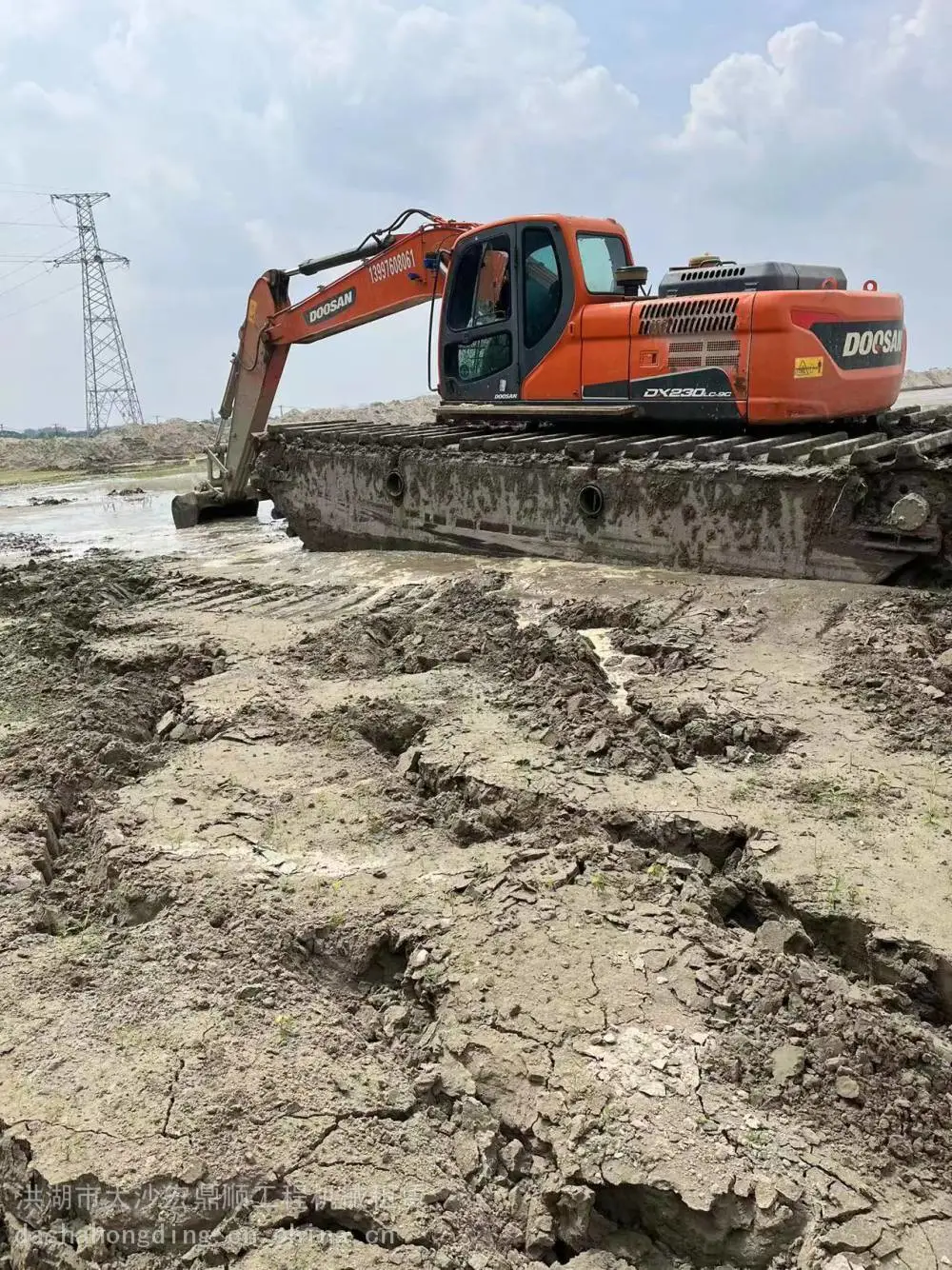船挖机出租什么价钱 青岛水陆挖掘机出租同城有
