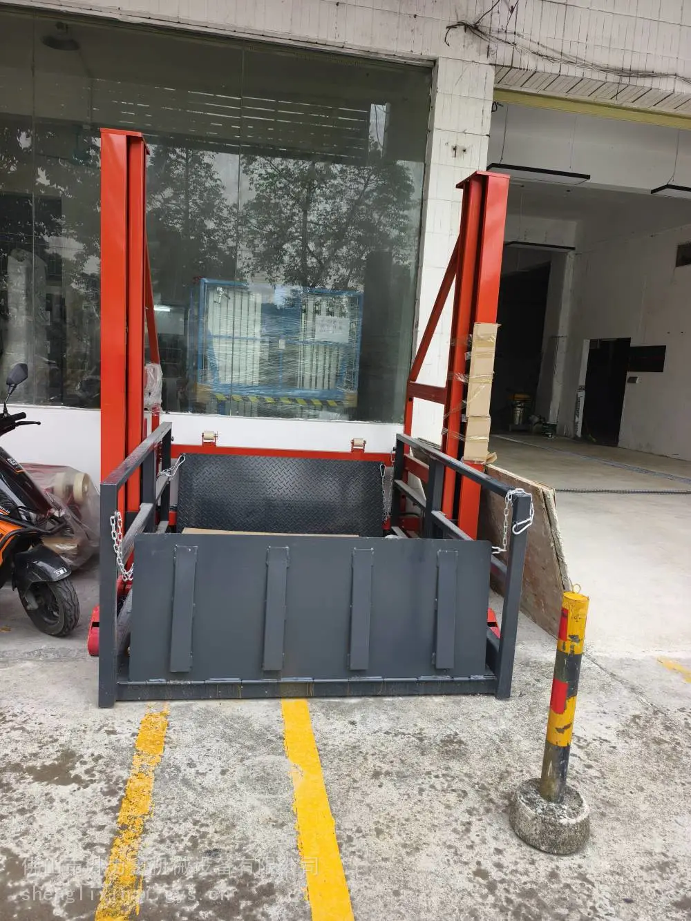 升力鑫机械 移动式液压登车桥10吨叉车配合装卸货平台工厂标配
