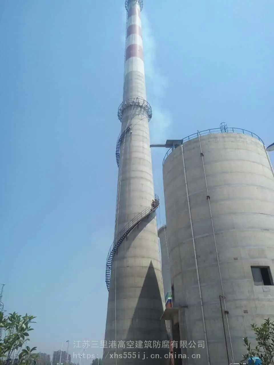 烟囱人工拆除注意事项旧烟囱拆除施工重要性云南水池变形缝堵漏 烟囱人工拆除注意事项旧烟囱拆除施工重要性云南水池变形缝堵漏