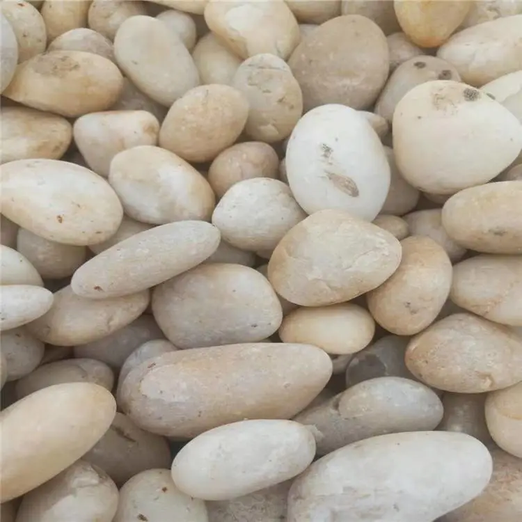 张掖 荣茂鹅卵石制砂机 路面铺设鹅卵石价格一吨多少钱