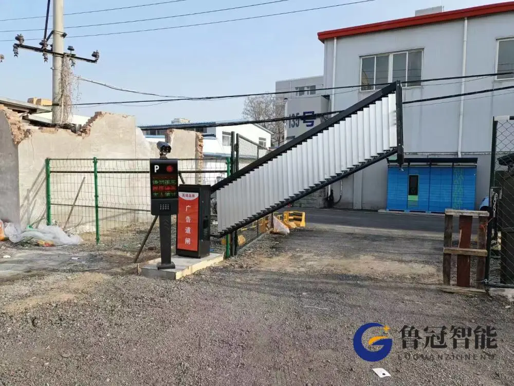 泰兴市道闸挡车器安装起落杆升降杆栅栏门广告门-品质优良