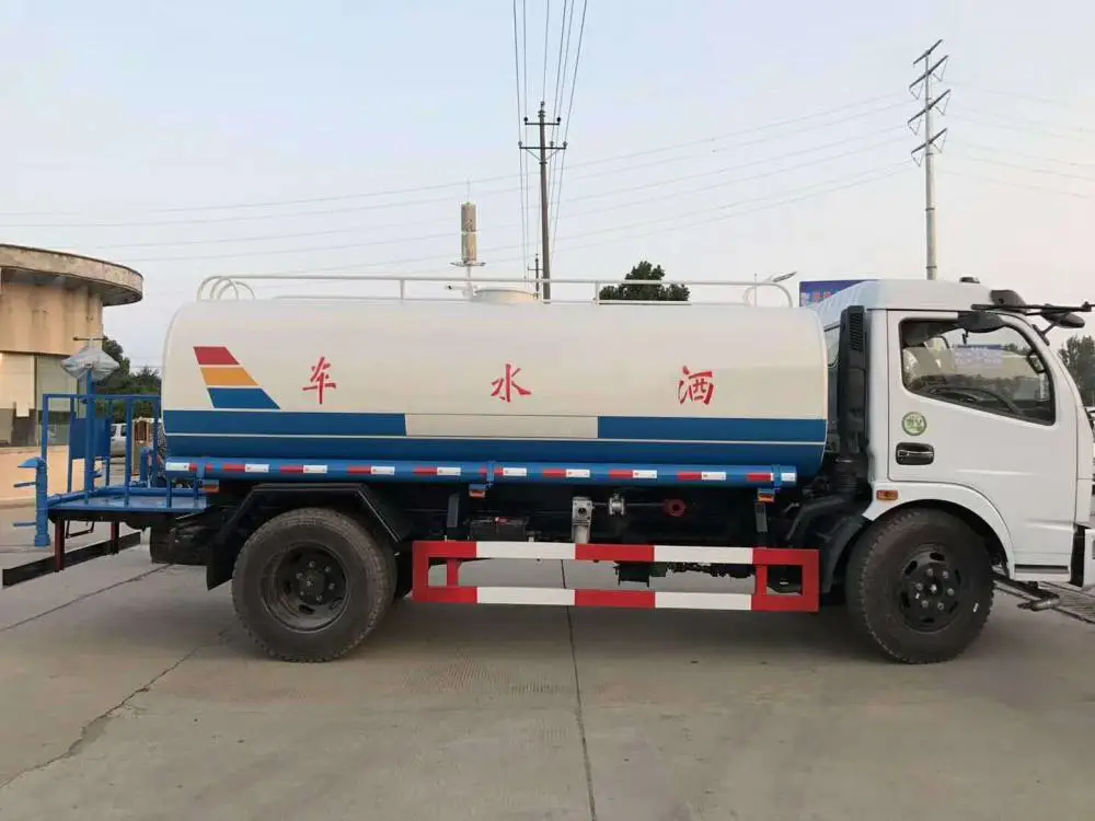 东风御虎12吨洒水车多少钱160马力洒水车