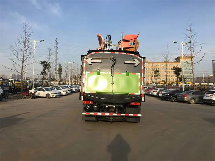 东风车抑尘车碳钢弯头材质标准价格实惠