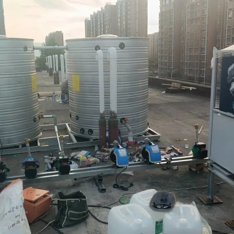澡堂电热水设备 工地用太阳能热水器