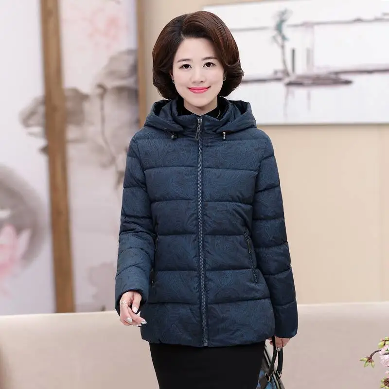 广州服装批发一件起批羽绒棉服女式中长款潮加厚棉衣外套外贸批发中老年人服装5元批发