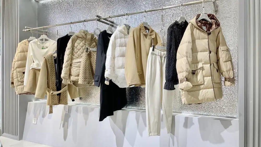 意大利艾安琪2023冬品牌折扣女装实体店货源 森马专柜货源