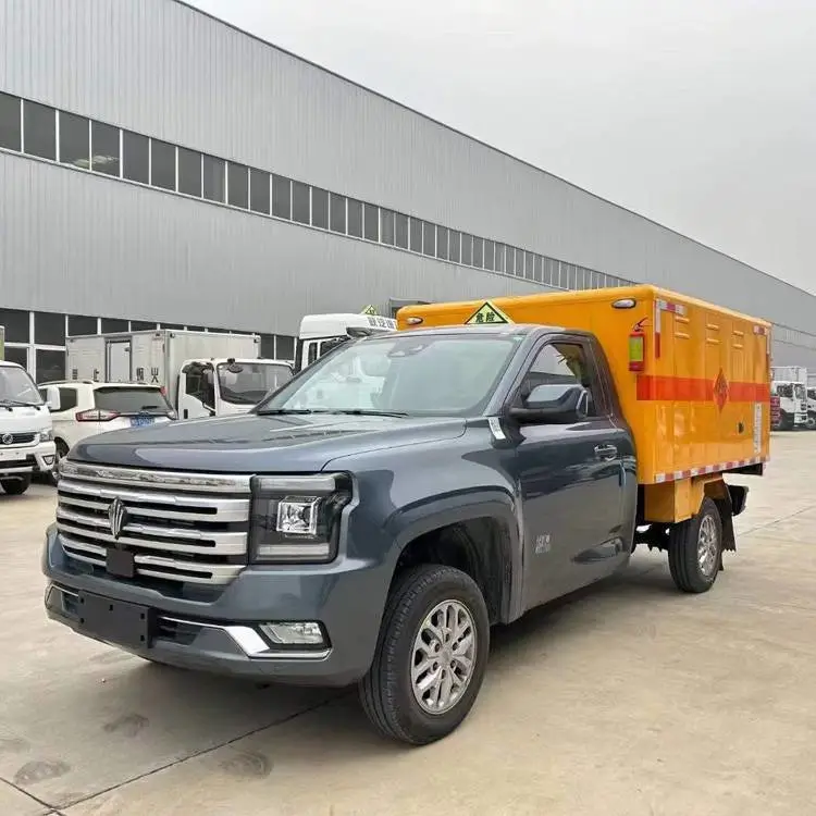 江铃皮卡3米废物运输车2类危险品厢式车新款质优