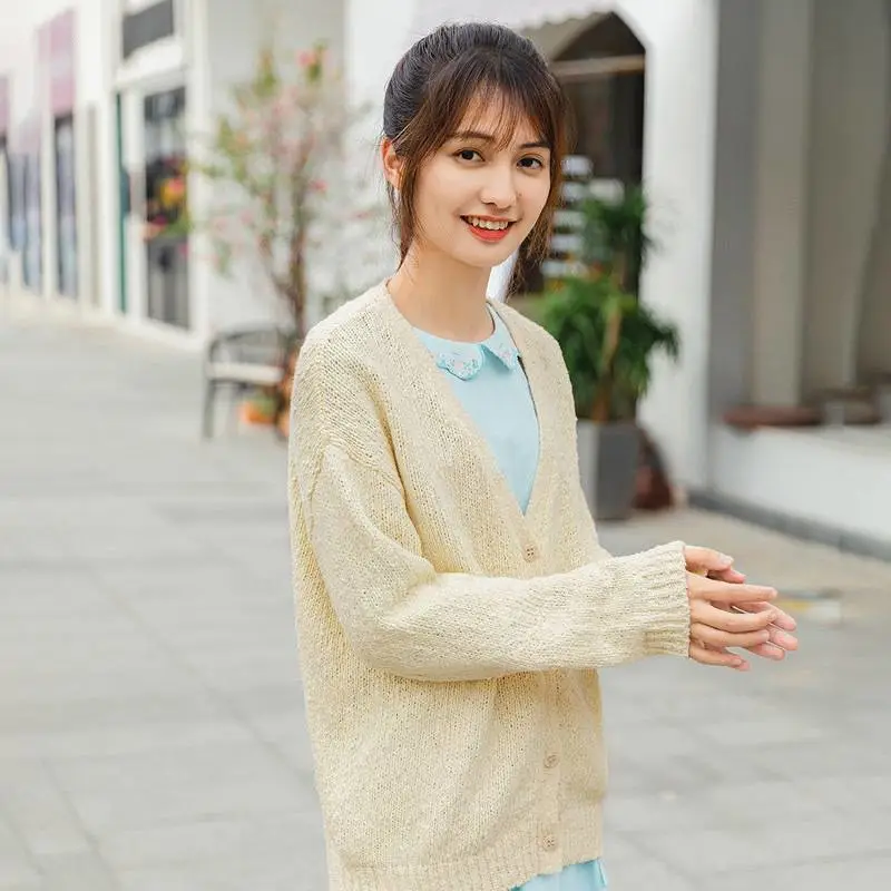 擦5元批发的服装新款秋冬加厚宽松套头一元一件的衣服批发能卖吗