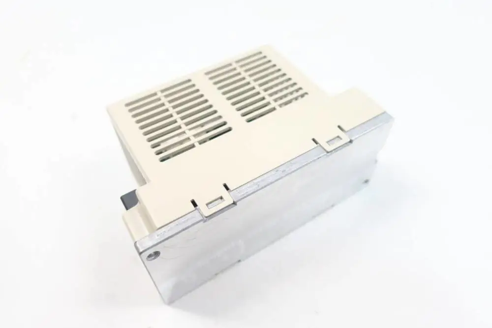 YASKAWA/安川 CACR-SR20BE12G 伺服系统 控制器
