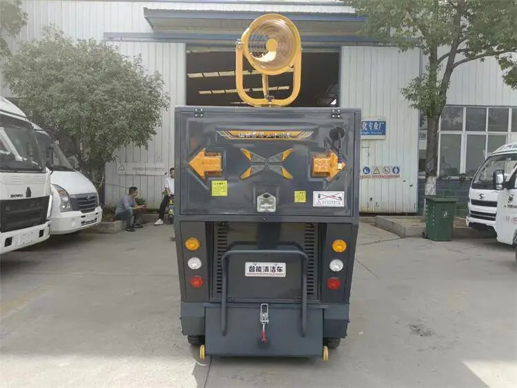 驾驶式扫地车*** 东风多利卡价格 中联清扫车扫路车配件