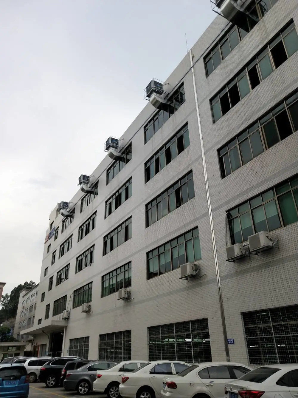 东莞谢岗工厂环保空调降温-冷风机水湿帘更换降温厂家