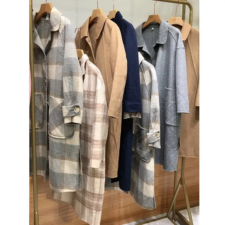 作品品牌折扣大衣***直播休闲安徽合肥秋冬季服装货源批发尾货