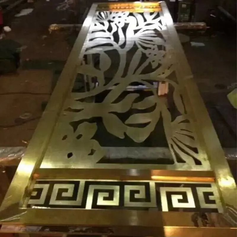 三门峡黑钛不锈钢花格咖啡厅装饰艺术屏风图片