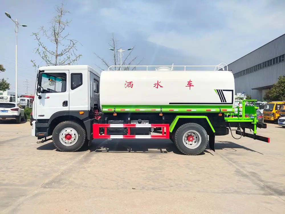 洒水车