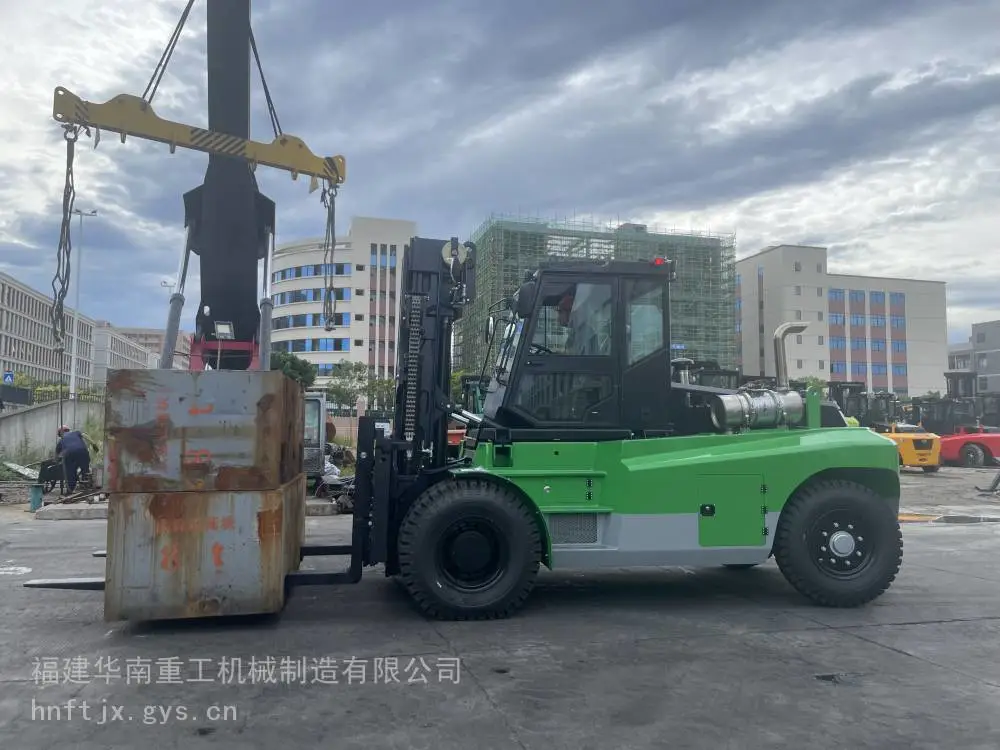 ***15吨柴油叉车_设备搬运15吨叉车高质量稳定工厂CPCD150