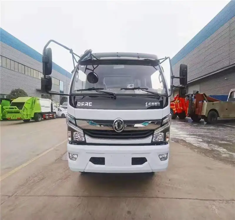 蓝牌垃圾清运车
