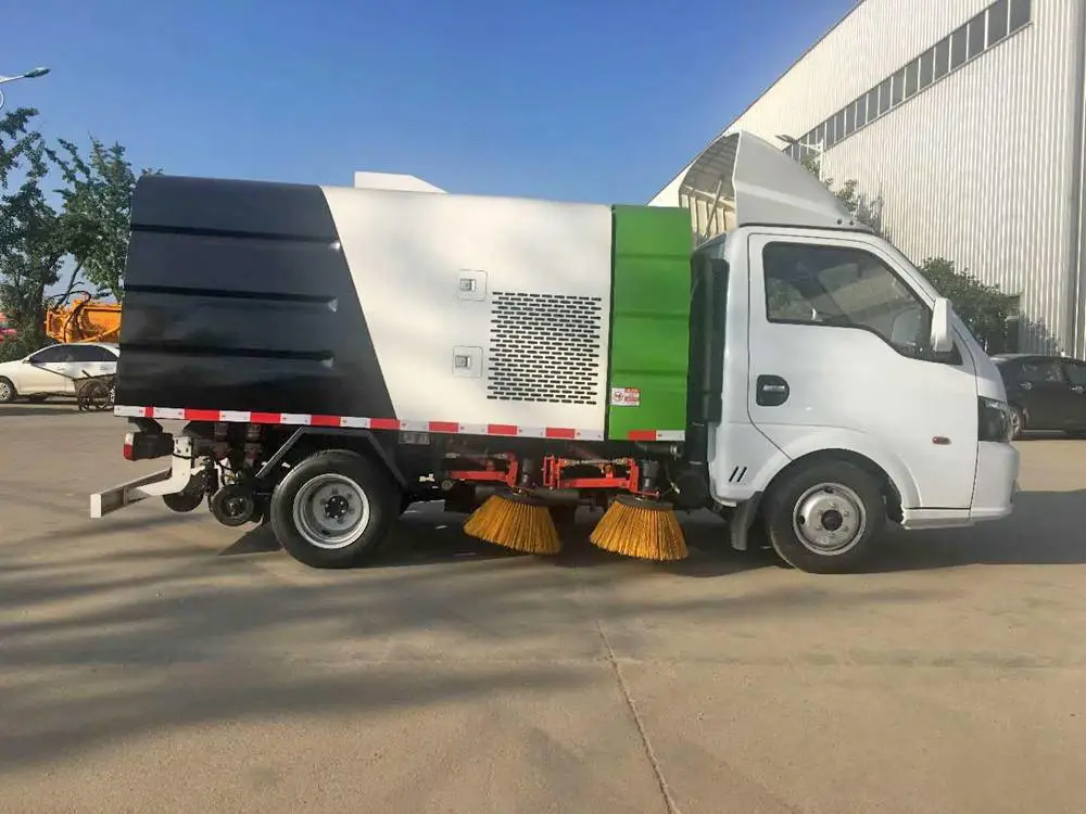 扫路车