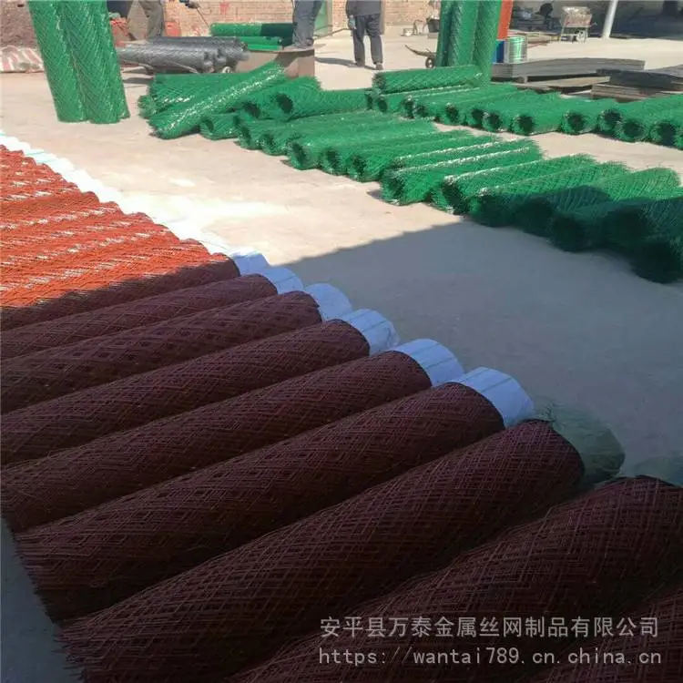 养殖专用菱形钢板网 红色菱形孔卷网 建筑抹灰钢板网