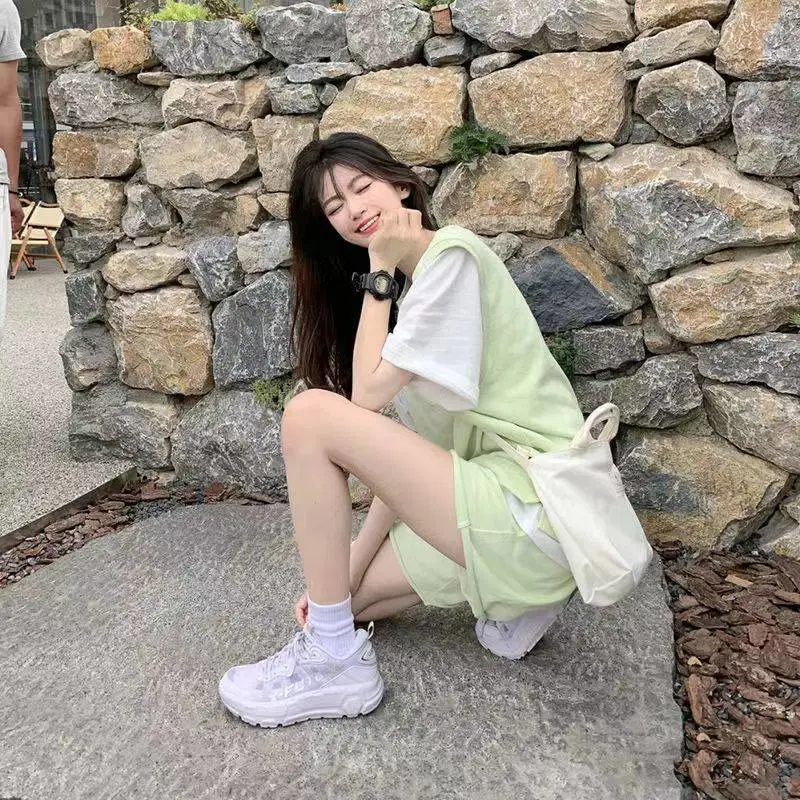 江西南昌服装批发市场在哪里网红休闲套装批发速干运动女士休闲套装
