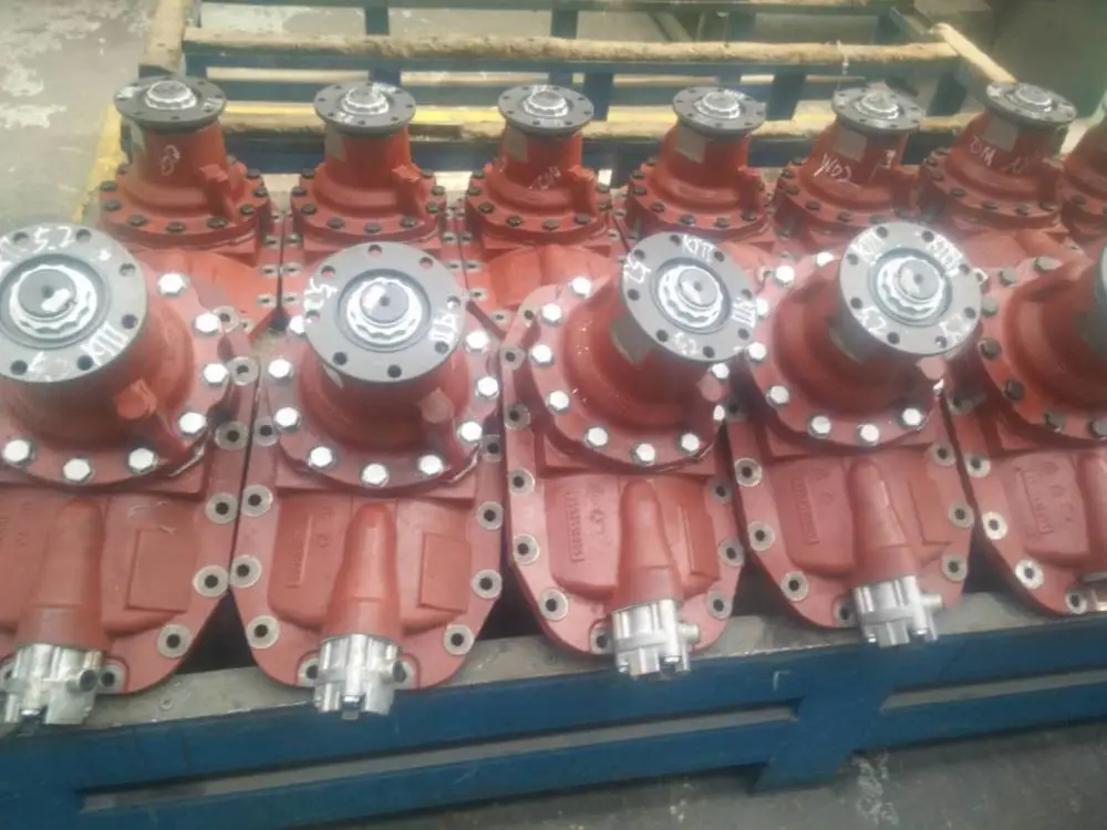 北方奔驰驱动前桥主减壳 特雷克斯TR50,TR60油冷器法兰