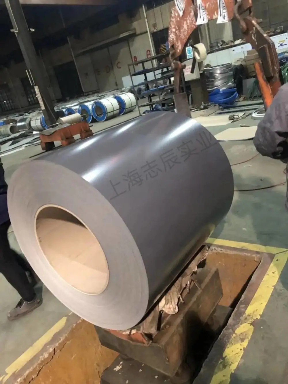 马钢彩钢板0.6厚1米宽象牙白色 铁青灰 绯红 AZ100 镀铝锌板材