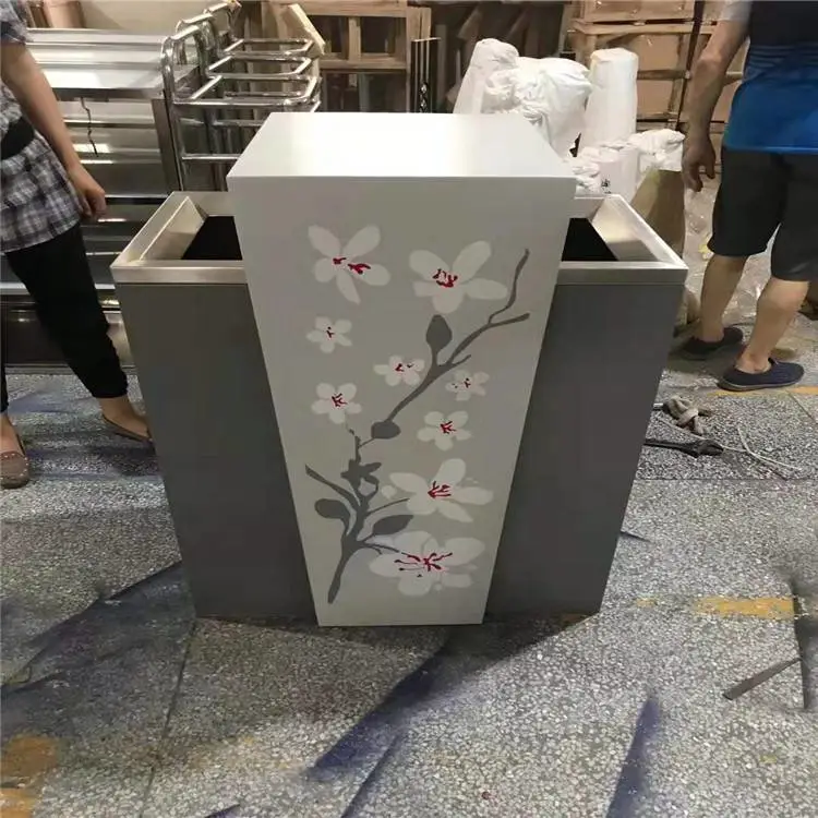 通辽 ***小区精品定制垃圾桶来图定制 多尺寸不锈钢垃圾桶 车库车站垃圾桶