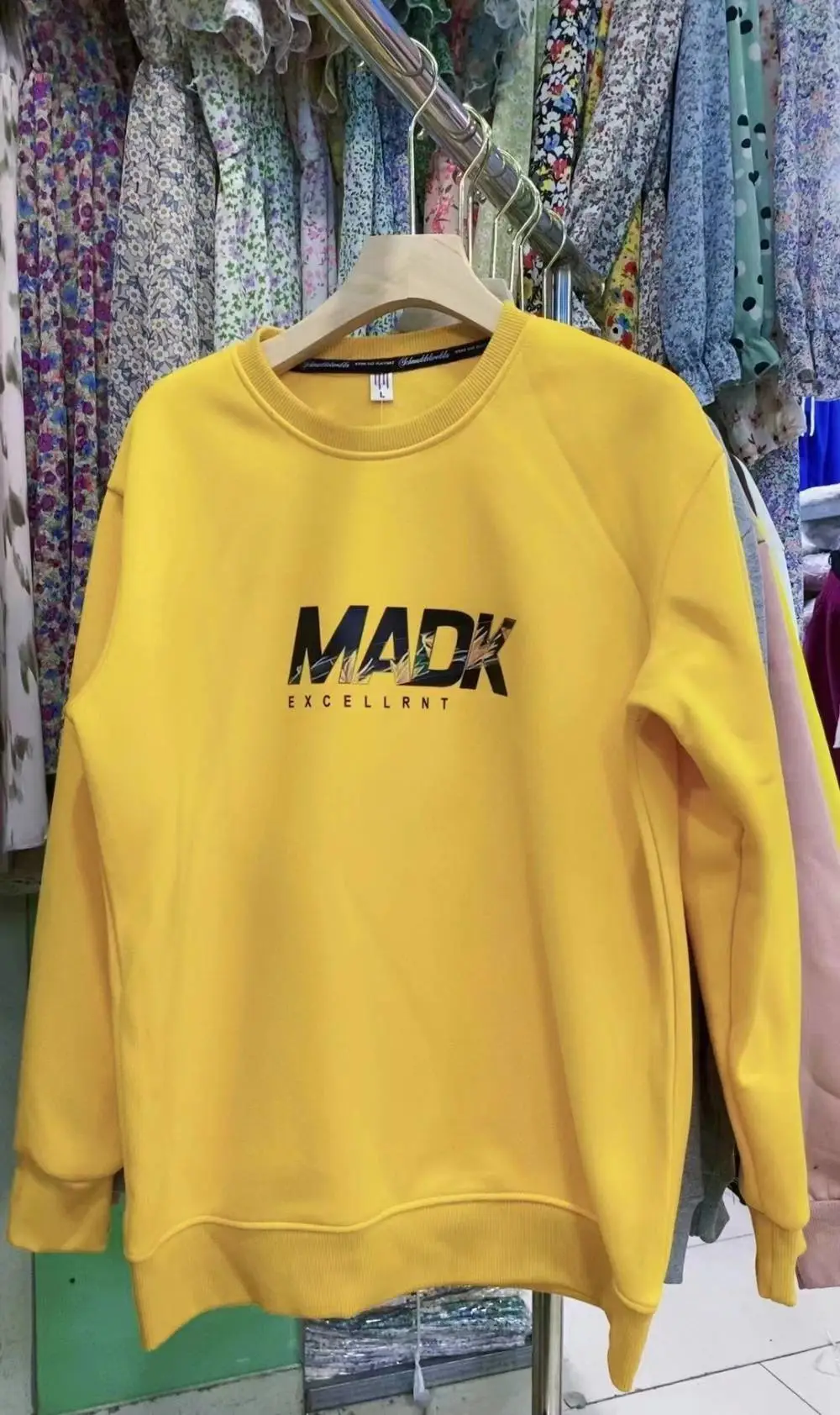 童装卫衣批发厂家直批河北承德围场女士卫衣潮牌衣服一手货源