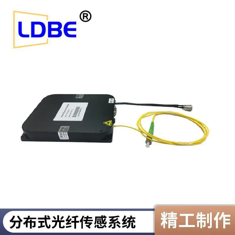 拉曼放大器泵浦波长1340~1360nm功率1000mW，信号波长1450nm