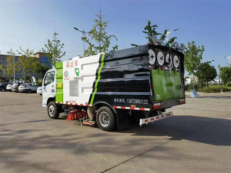 驾驶式扫地车*** 东风多利卡价格 中联清扫车扫路车配件