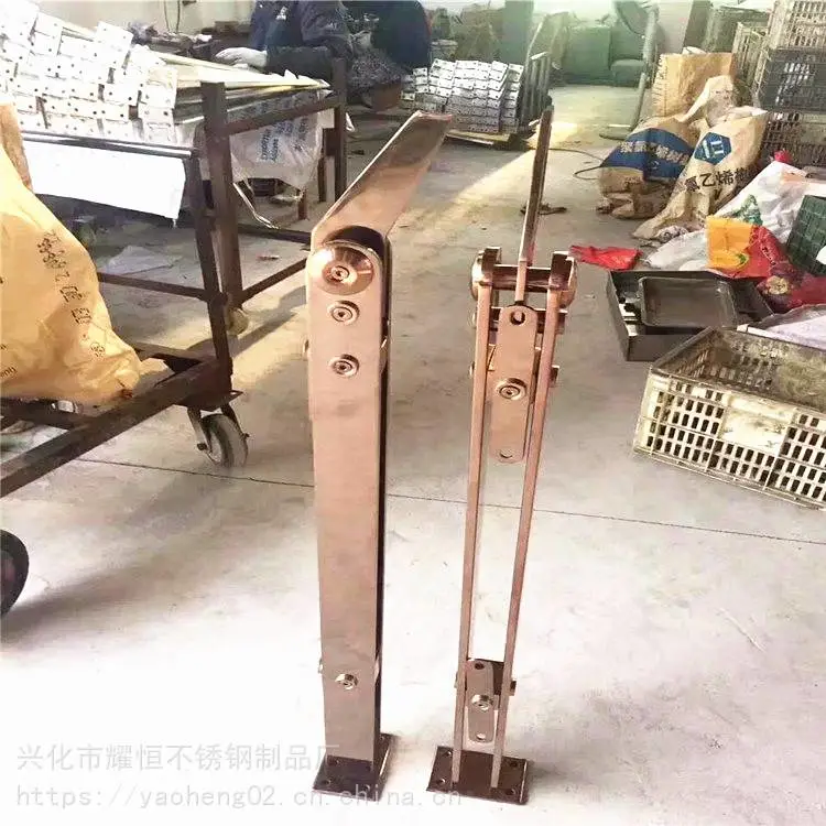 小区家用阁楼 楼道不锈钢护栏 不锈钢立柱玻璃栏板图集 设备齐全成本低