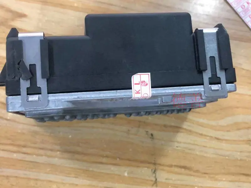 奥迪A4L鼓风机8K1820021C 水箱 冷气泵 风扇等配件