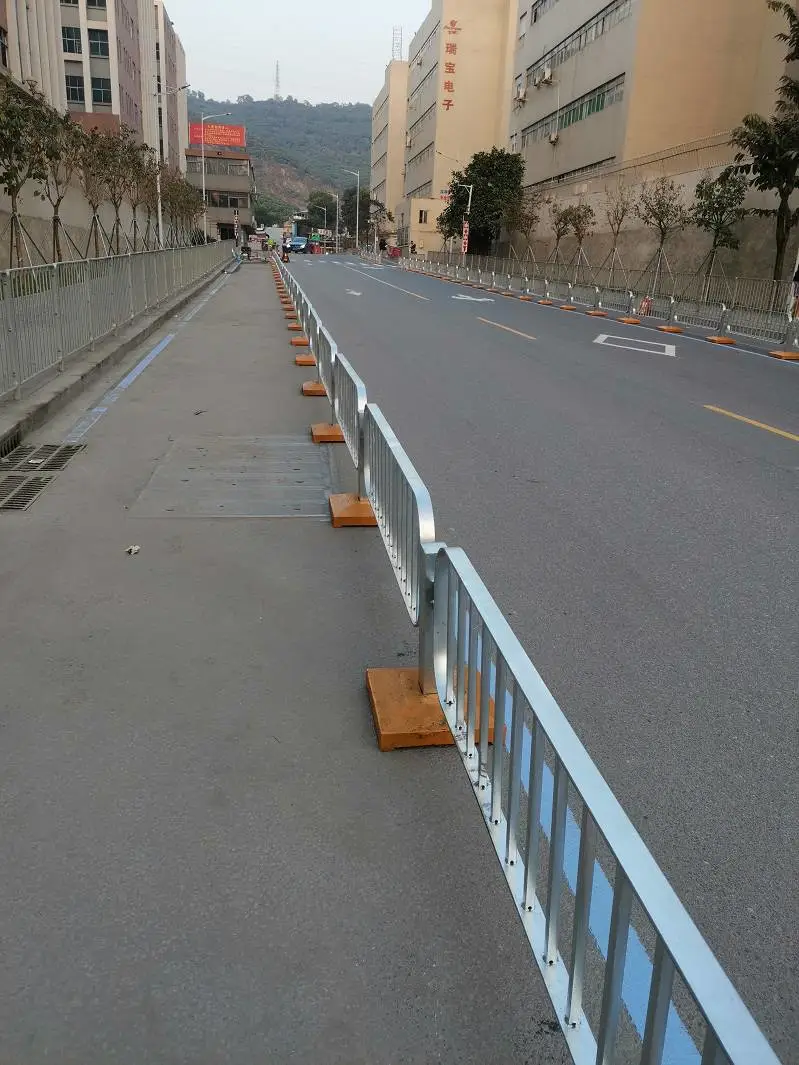 罗湖深标人行道护栏按图定做 市政路中护栏颜色可选