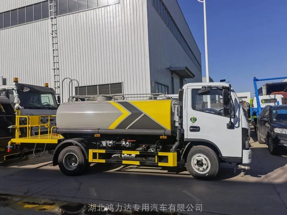 湖北5吨洒水车价格 雾炮洒水车价格