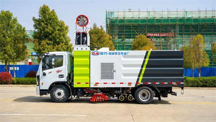淄博负压吸尘车 进口山猫清扫车 杭州电动扫地车价格行情