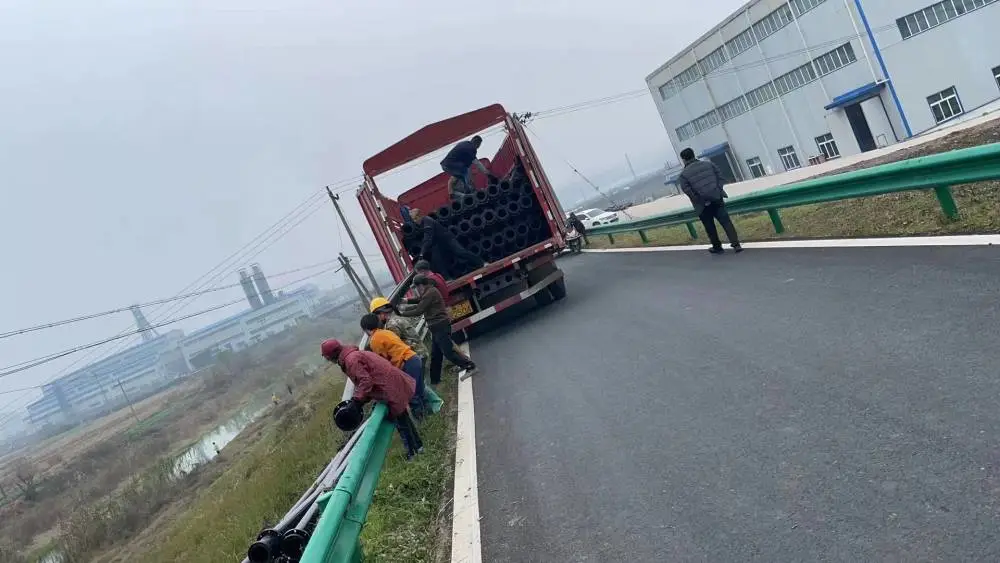 华翔牌PF钢编耐磨复合管内层为防腐耐磨的改性聚乙烯