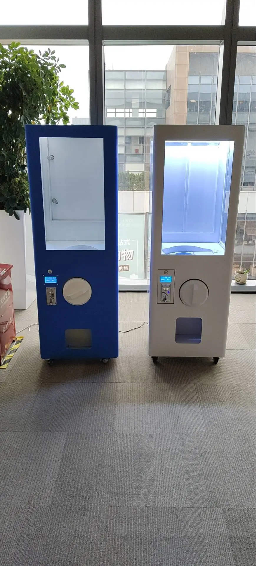 长沙室内扭蛋机 巨型扭蛋机图片 真人抓零食机厂家
