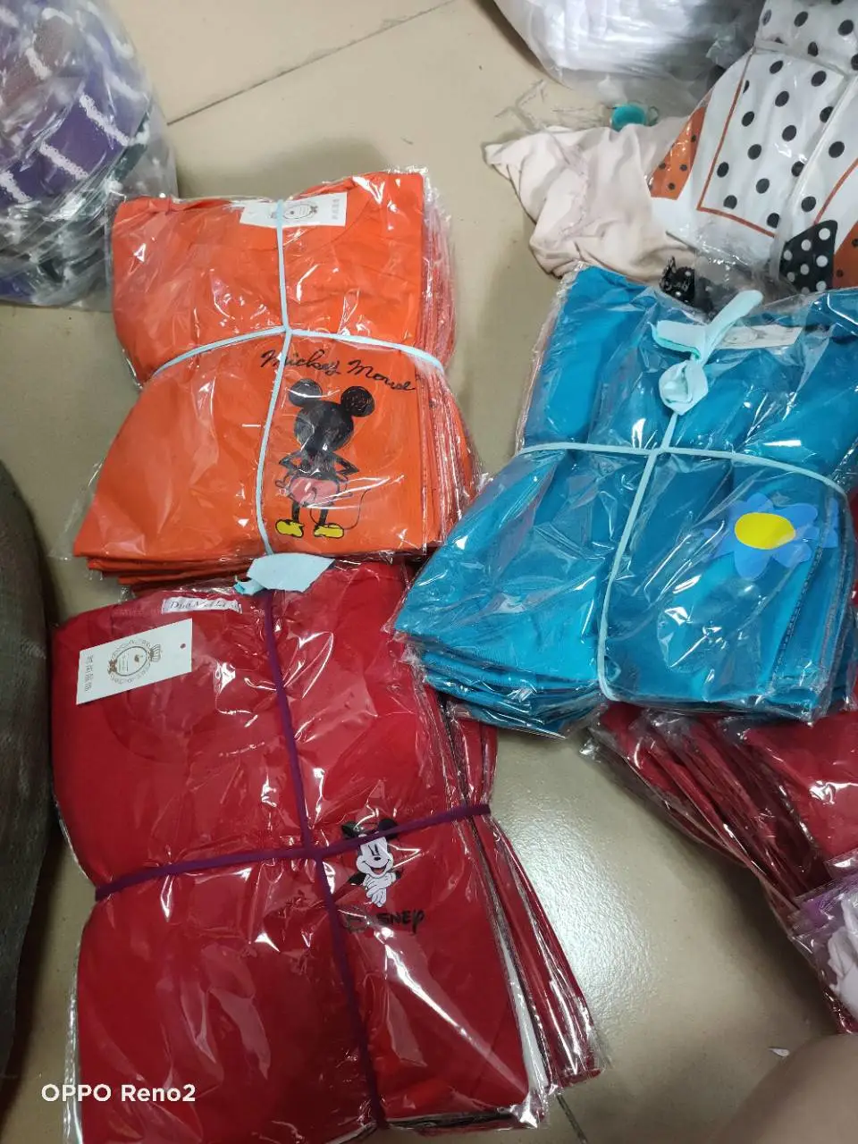 女式T恤服装尾货走份想做服装批发去那拿货加肥加大码200斤