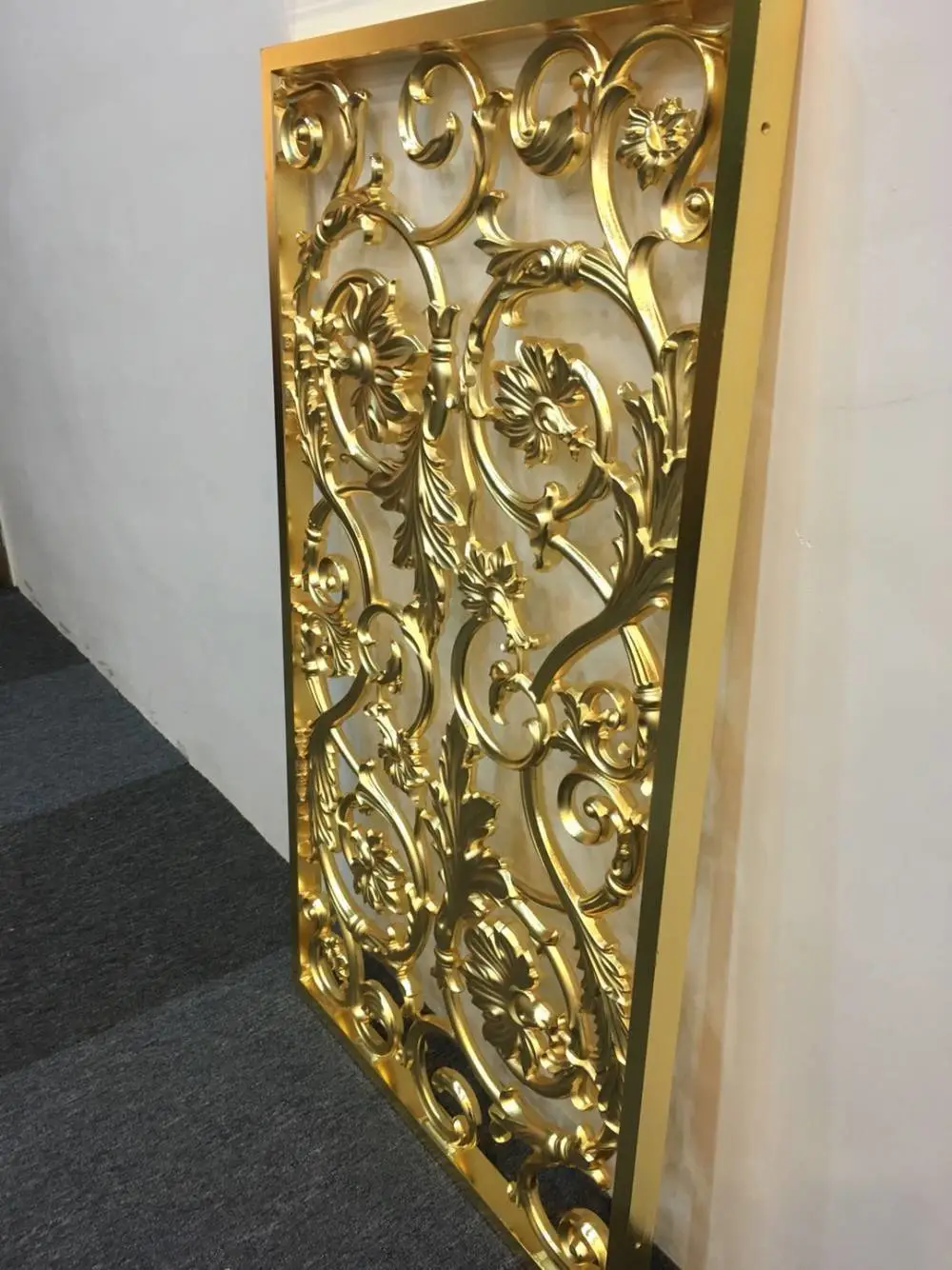 常州山水屏风画楼梯铝雕扶手雕花仿金室内楼梯扶手浮雕铝花板楼梯护栏
