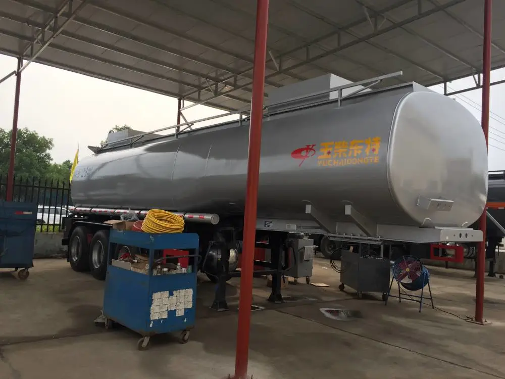 DTA9403GGY罐车普货钢衬塑罐式运输车, 29立方净水剂罐车工厂直销