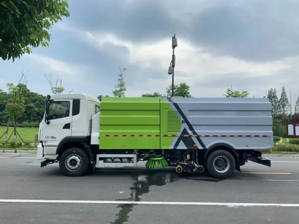 东风天锦大型环卫扫路车环卫洗扫车制造商报价方案
