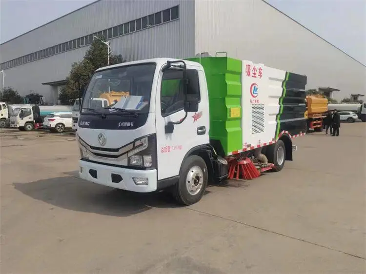 淄博负压吸尘车 进口山猫清扫车 杭州电动扫地车价格行情