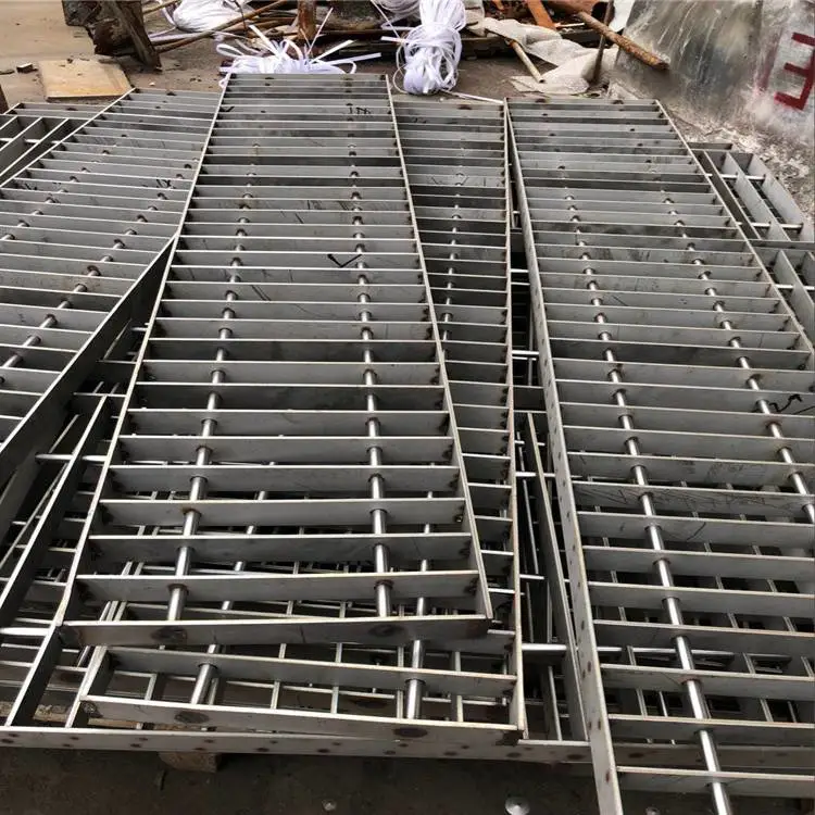 建筑施工单位用 喷泉排水盖板 不锈钢钢格板价格 可送货上门